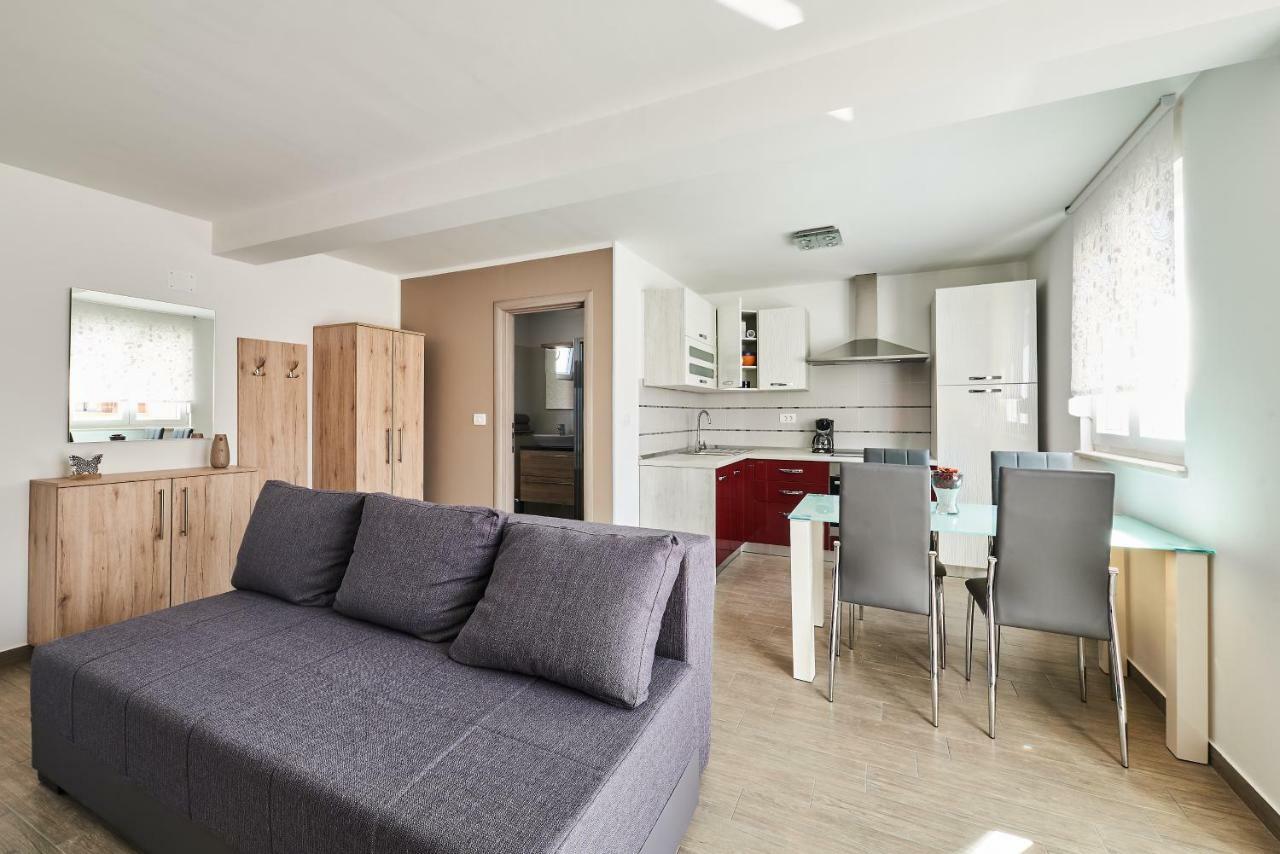Apartment Tamara أوماغ المظهر الخارجي الصورة
